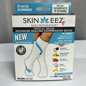 SKIN ZEEZ®
SKIN-REPARATIVE®
MEDICAL GRADE HYDRATING COMPRESSION SOCKS. 1647